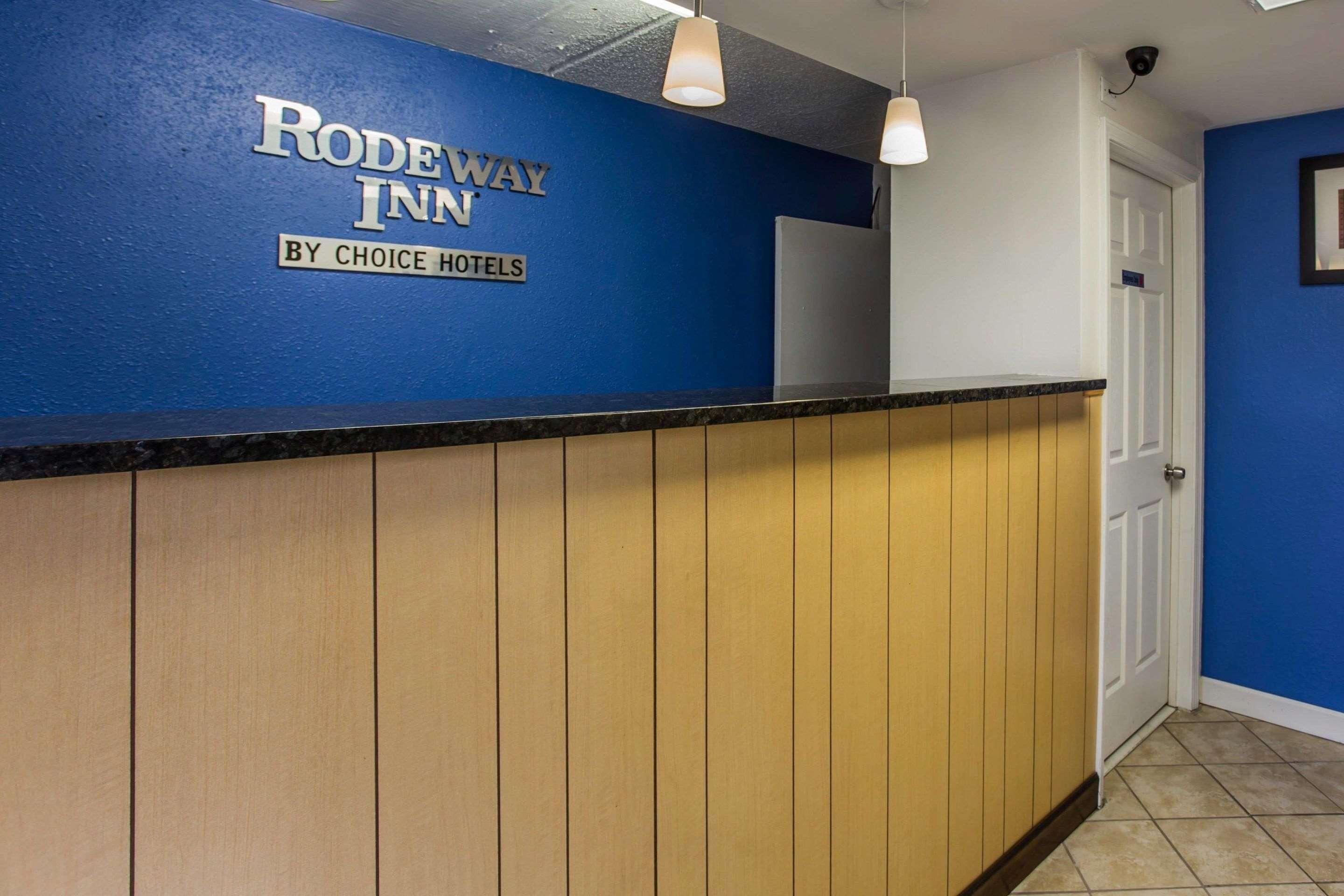 Rodeway Inn Charlotte Downtown Экстерьер фото
