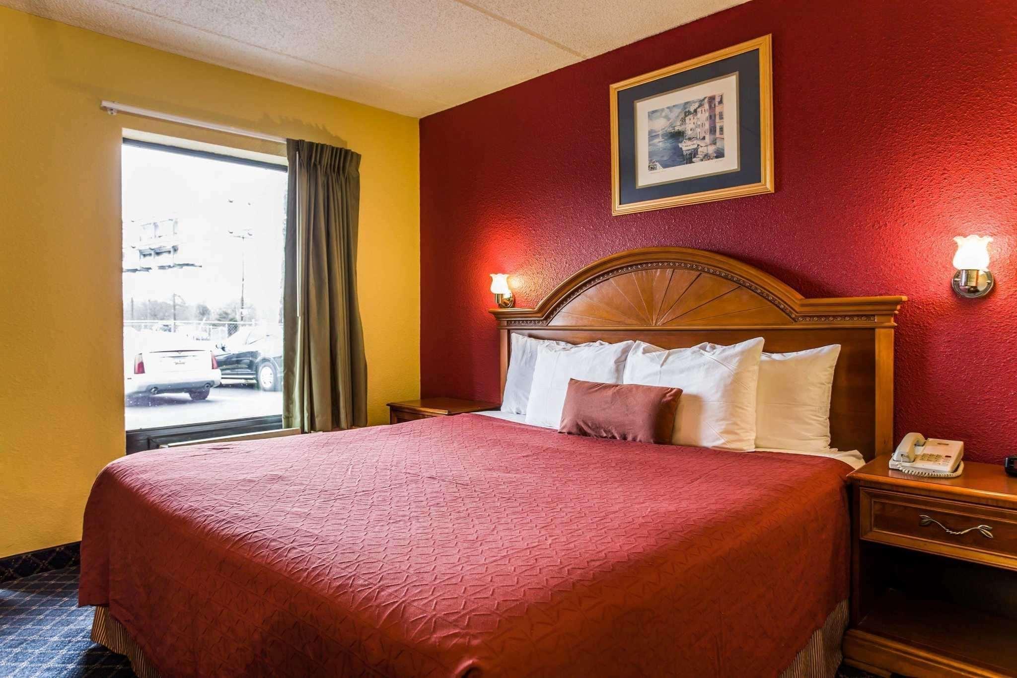 Rodeway Inn Charlotte Downtown Экстерьер фото