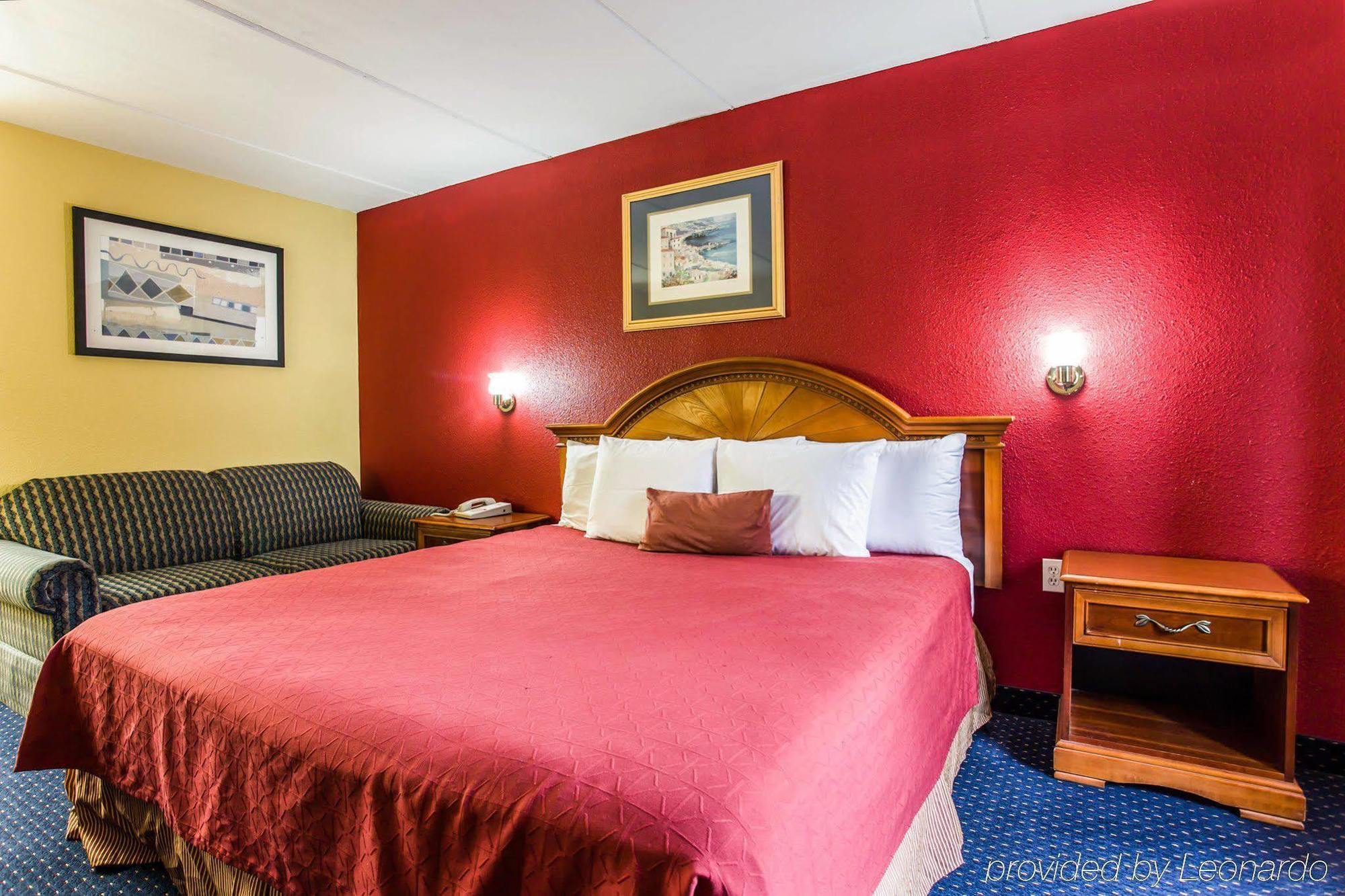 Rodeway Inn Charlotte Downtown Экстерьер фото