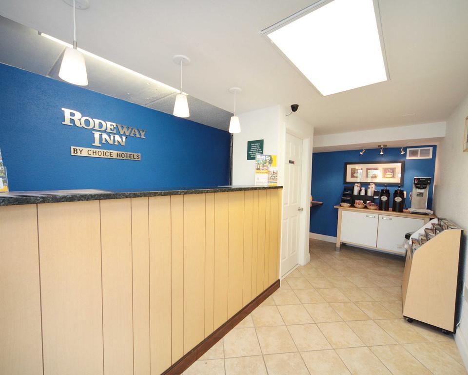 Rodeway Inn Charlotte Downtown Экстерьер фото